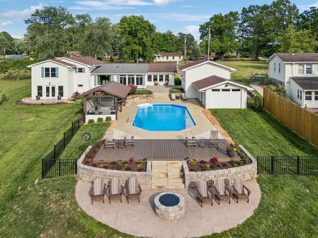 192 Cherokee Rd, Hendersonville, TN 37075