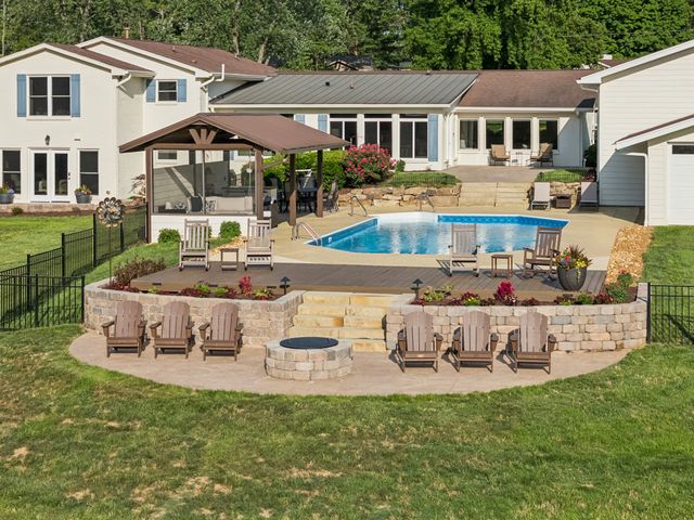 192 Cherokee Rd, Hendersonville, TN 37075