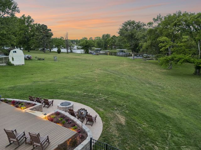 192 Cherokee Rd, Hendersonville, TN 37075