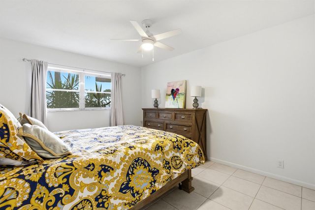 311 E Ocean Avenue 104, Lantana, FL 33462