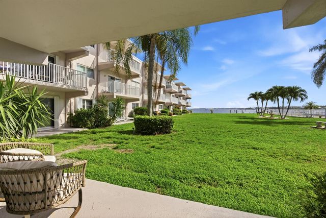 311 E Ocean Avenue 104, Lantana, FL 33462