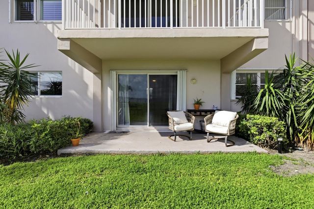 311 E Ocean Avenue 104, Lantana, FL 33462