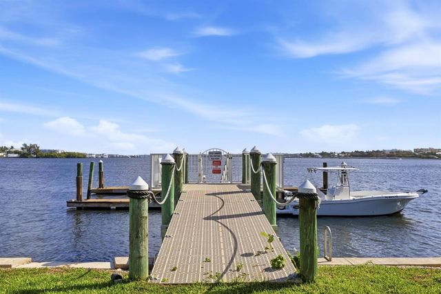 311 E Ocean Avenue 104, Lantana, FL 33462