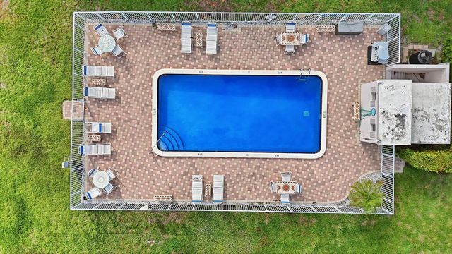 311 E Ocean Avenue 104, Lantana, FL 33462
