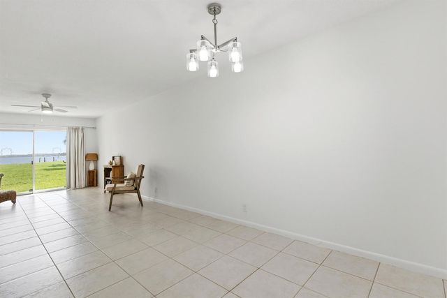 311 E Ocean Avenue 104, Lantana, FL 33462