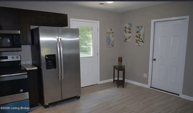 130 Bivins Ct, Radcliff, KY 40160