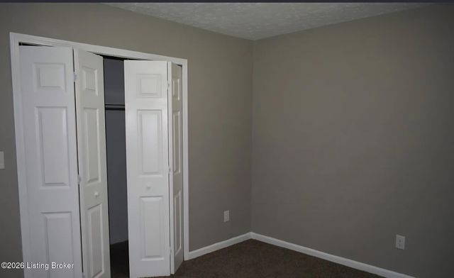 130 Bivins Ct, Radcliff, KY 40160