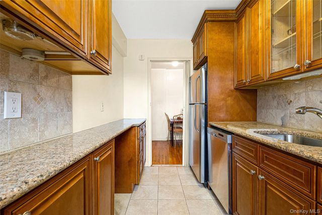 73-44 Austin Street 5S, Forest Hills, NY 11375