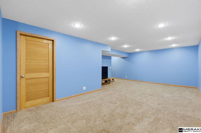 7918 S 155th Avenue, Omaha, NE 68138