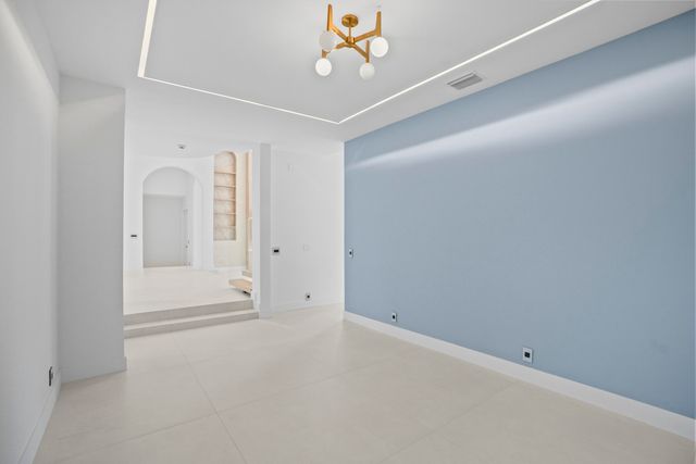 3201 E Stonebrook Circle, Davie, FL 33330