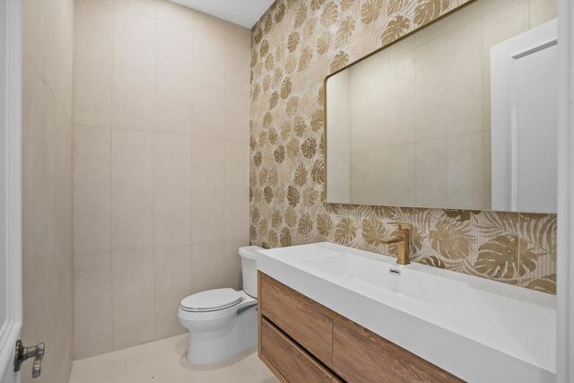3201 E Stonebrook Circle, Davie, FL 33330