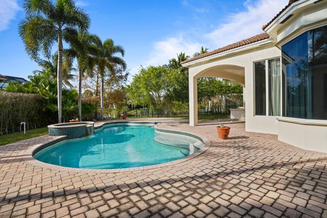 3201 E Stonebrook Circle, Davie, FL 33330