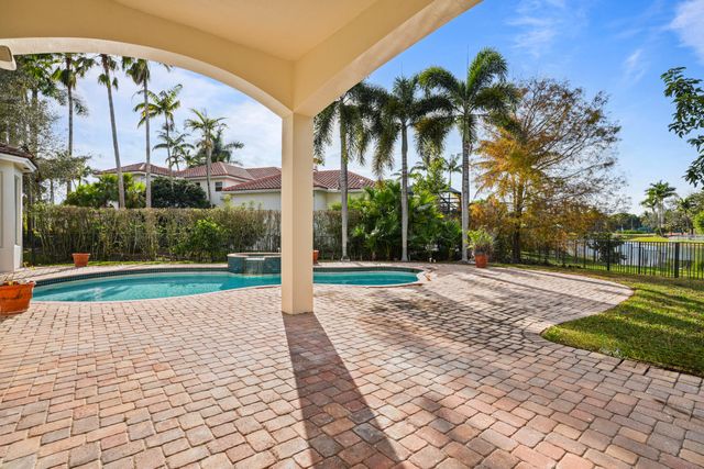 3201 E Stonebrook Circle, Davie, FL 33330