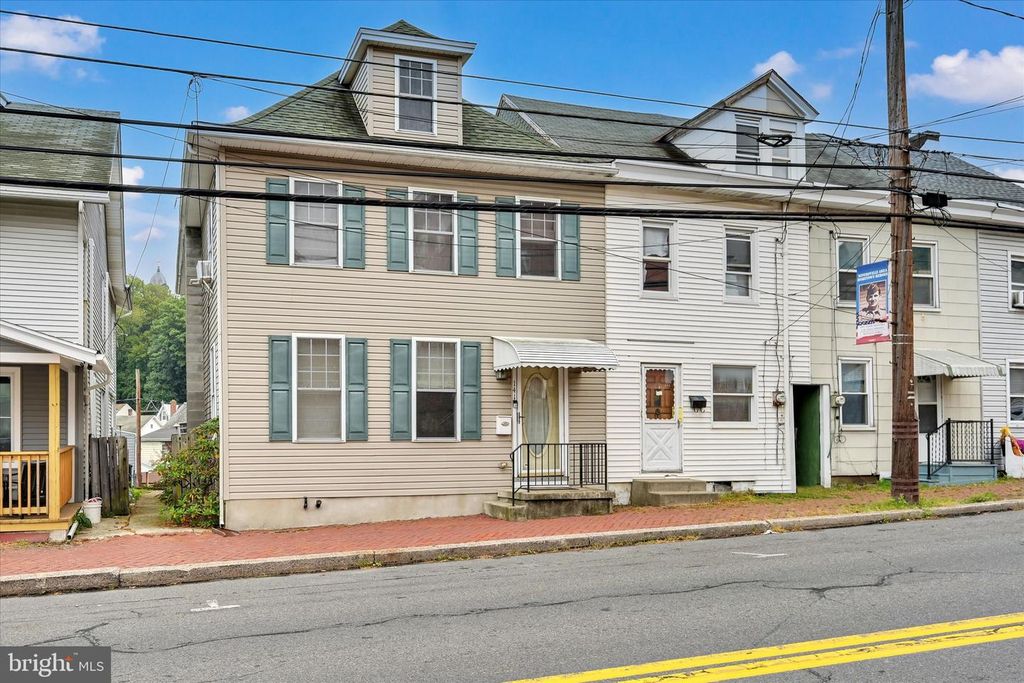 141 S 3RD ST, Minersville, PA 17954