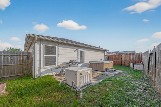 2630 Skyview Crest Court, Houston, TX 77047