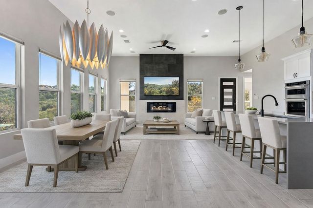 105 Golden Eagle, Horseshoe Bay, TX 78657