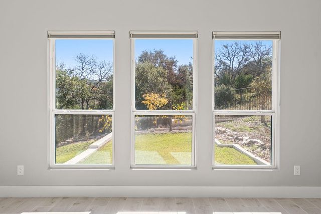 105 Golden Eagle, Horseshoe Bay, TX 78657