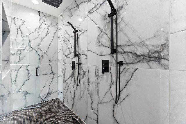 105 Golden Eagle, Horseshoe Bay, TX 78657