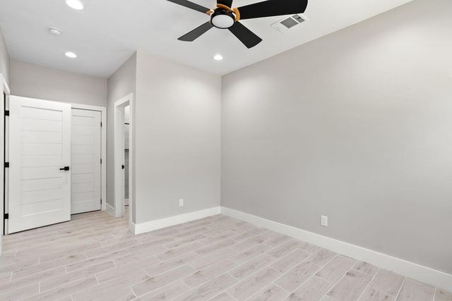 105 Golden Eagle, Horseshoe Bay, TX 78657