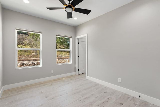 105 Golden Eagle, Horseshoe Bay, TX 78657