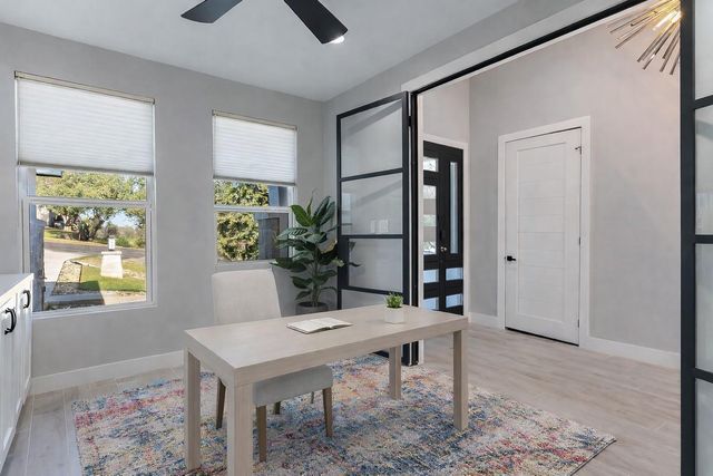 105 Golden Eagle, Horseshoe Bay, TX 78657