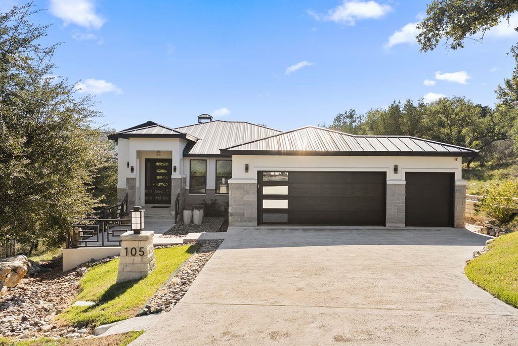 105 Golden Eagle, Horseshoe Bay, TX 78657