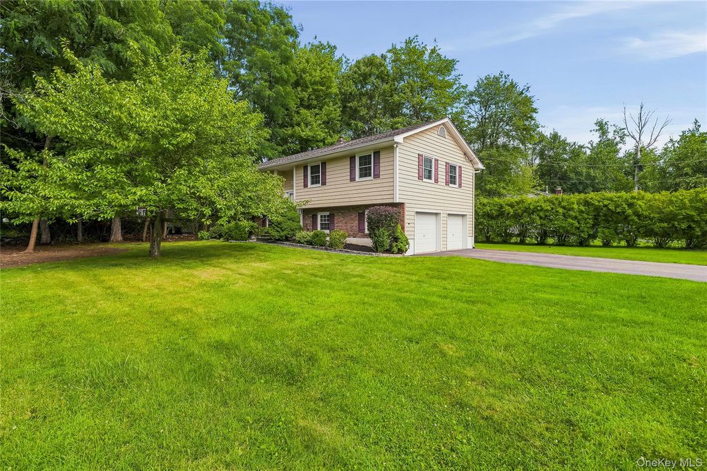 181 Montross Road, Yorktown Heights, NY 10598 — photo 4