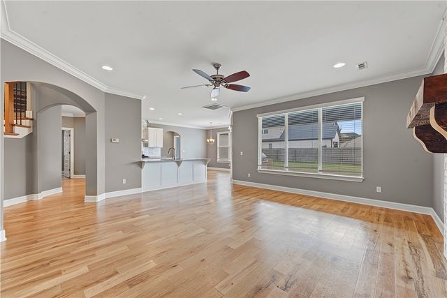 1902 W Broadway Place, Rogers, AR 72758