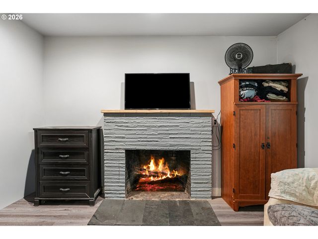 14707 Se BUSH St, Portland, OR 97236
