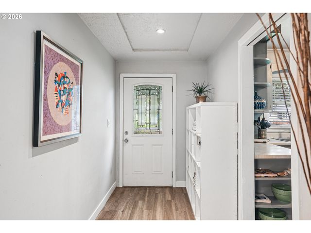 14707 Se BUSH St, Portland, OR 97236