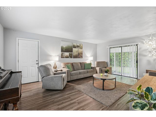14707 Se BUSH St, Portland, OR 97236