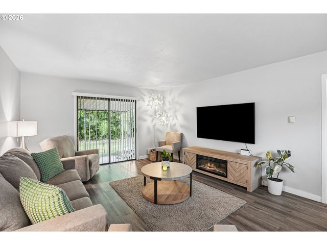 14707 Se BUSH St, Portland, OR 97236