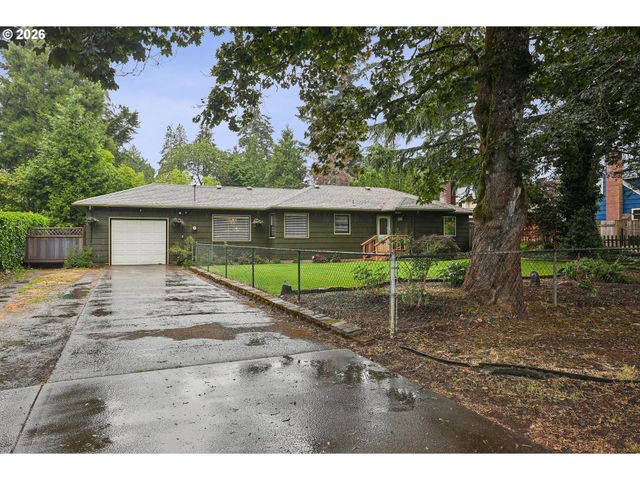 14707 Se BUSH St, Portland, OR 97236