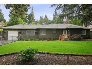 14707 Se BUSH St, Portland, OR 97236