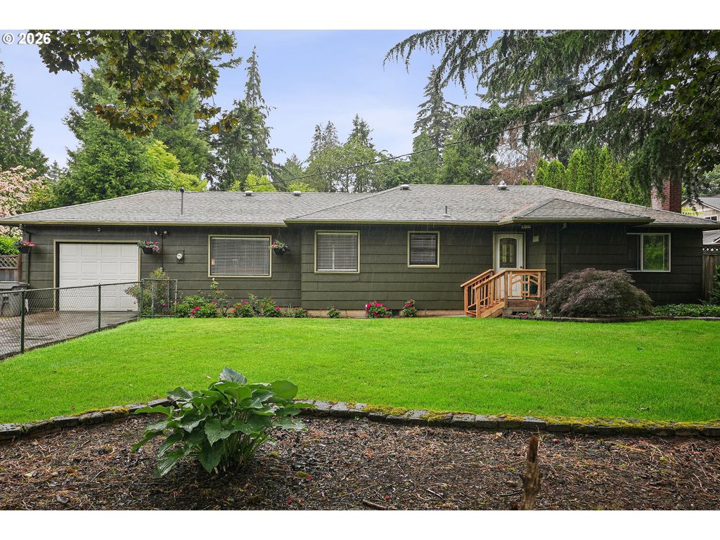 14707 Se BUSH St, Portland, OR 97236