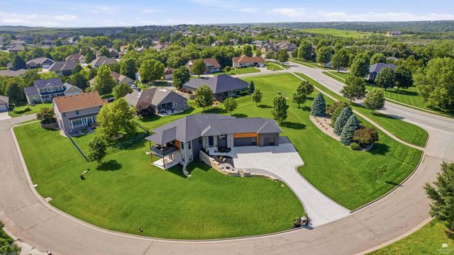 1104 Mill Knoll Terrace, Manhattan, KS 66503