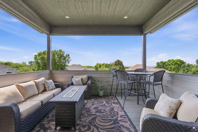 1104 Mill Knoll Terrace, Manhattan, KS 66503