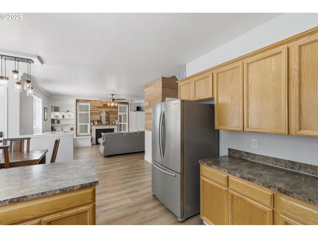 2619 Sw 11TH St, Battle Ground, WA 98604