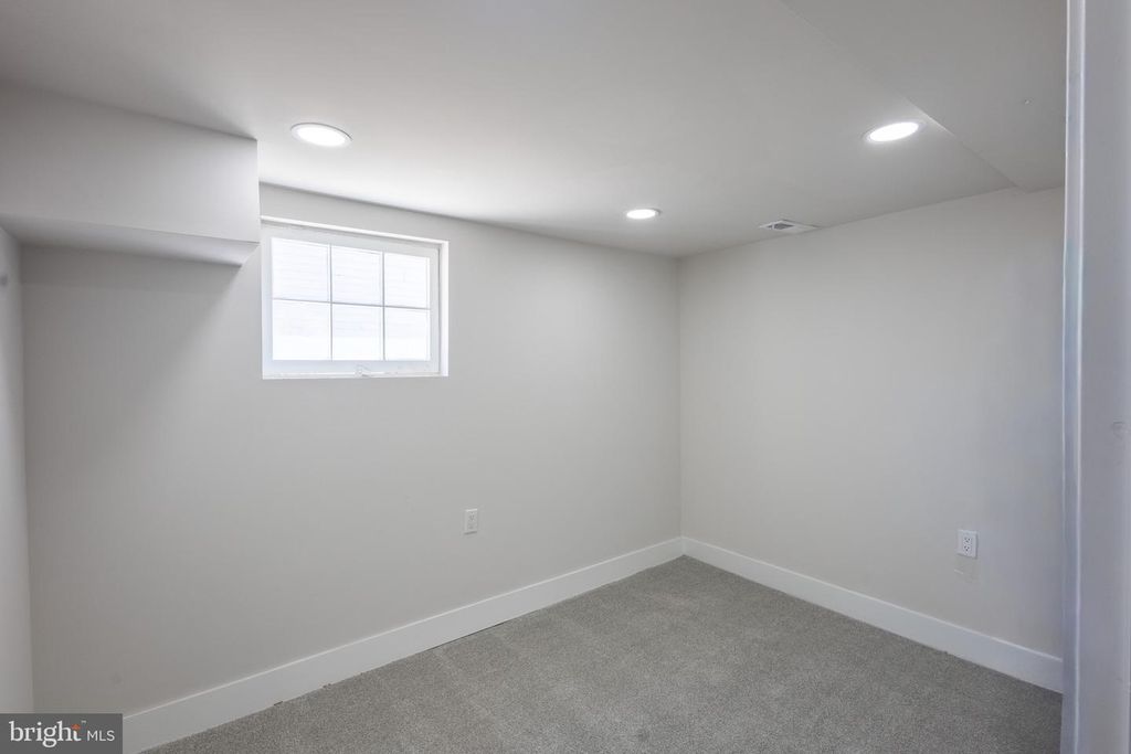 Image 22 of property listing at 3304 WESTFIELD AVE, Baltimore, MD 21214