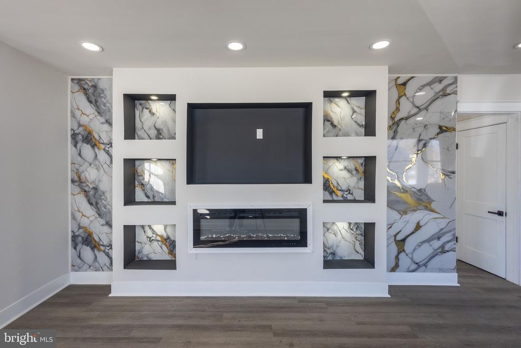 Image 5 of property listing at 3304 WESTFIELD AVE, Baltimore, MD 21214