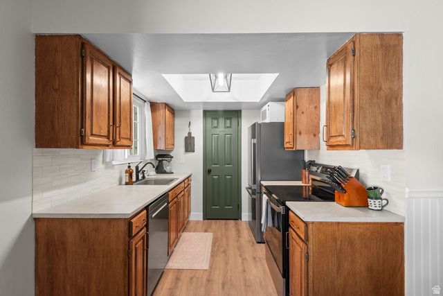 1319 RAINBOW CIR, Layton, UT 84040