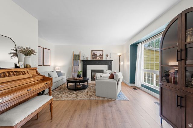 1319 RAINBOW CIR, Layton, UT 84040