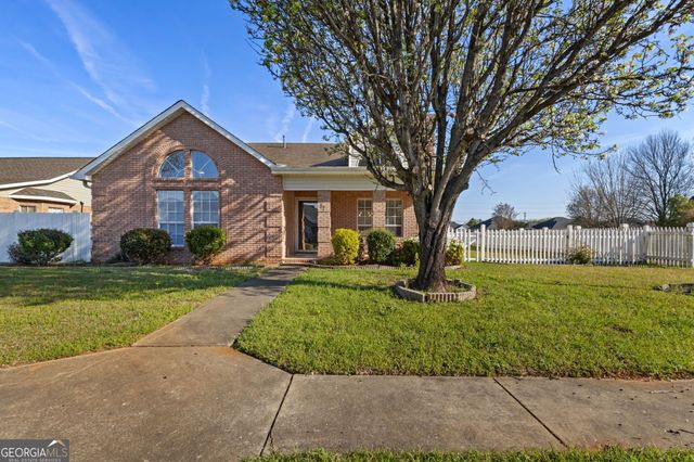 87 Park Ln, Warner Robins, GA 31093