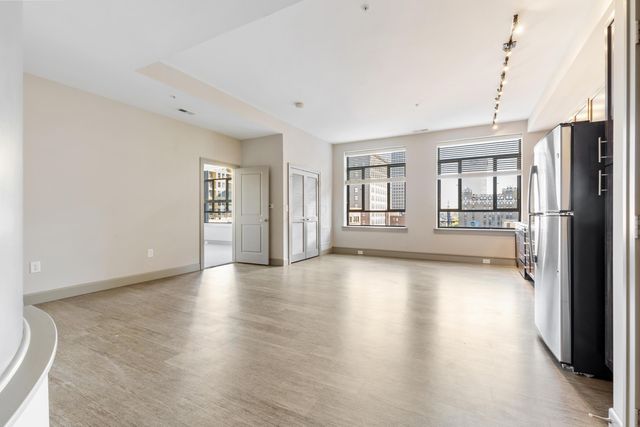 51 N High Street, 702, Columbus, OH 43215