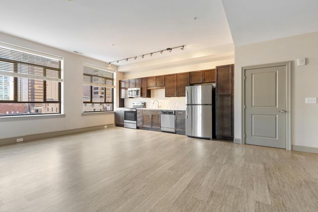 51 N High Street, 702, Columbus, OH 43215