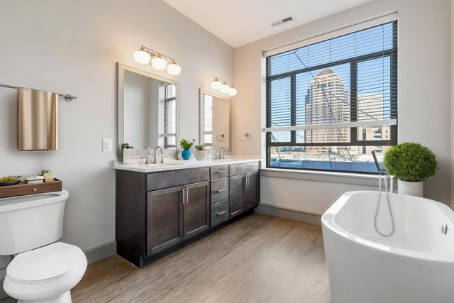 51 N High Street, 702, Columbus, OH 43215