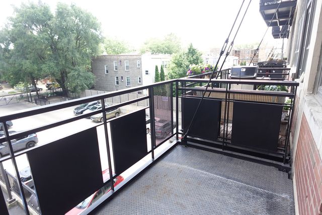 3963 W Belmont Avenue 219, Chicago, IL 60618