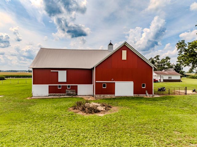 10475 N State Road 13, North Manchester, IN 46962