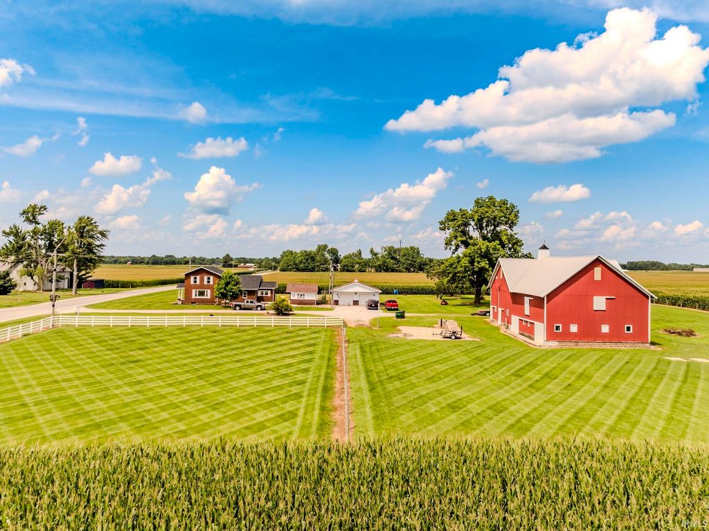 10475 N State Road 13, North Manchester, IN 46962