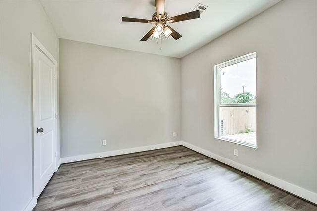440 Ave B, La Marque, TX 77568